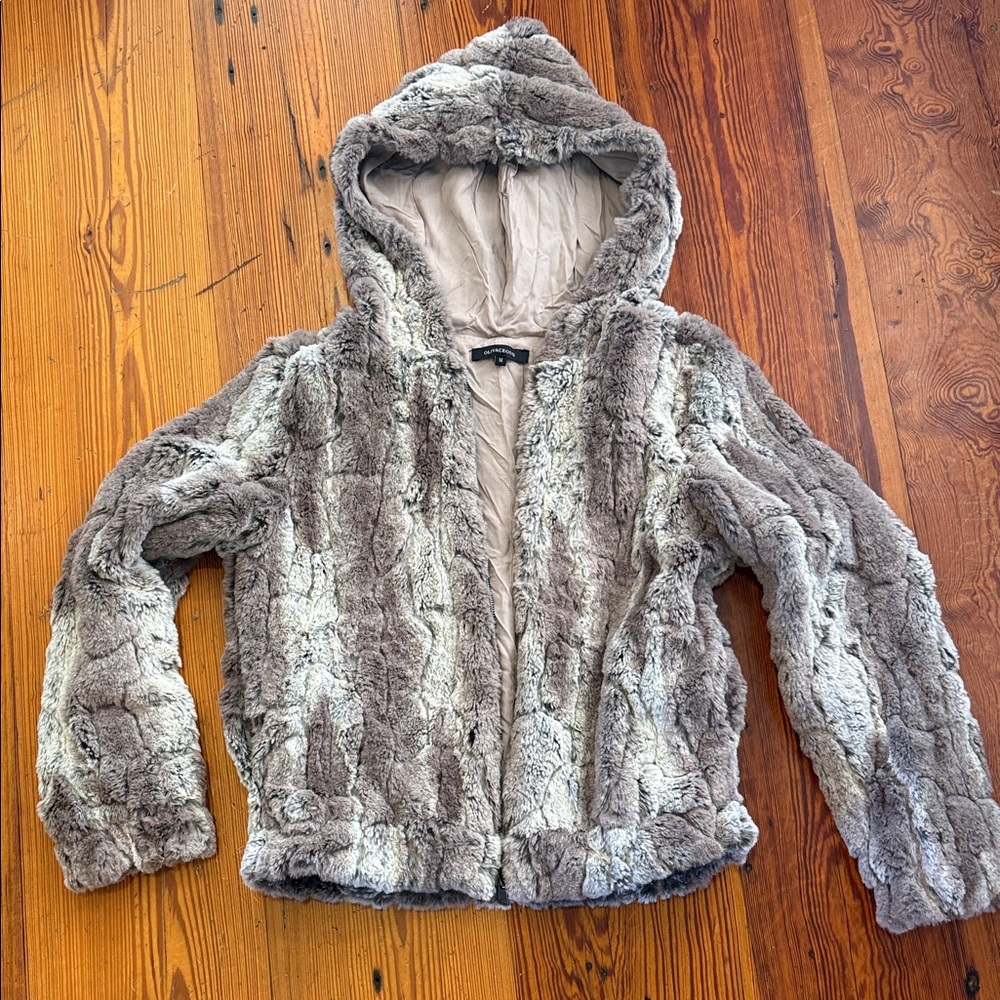 Olivaceous Faux Fur Hooded Jacket - Gray/ cream Medium